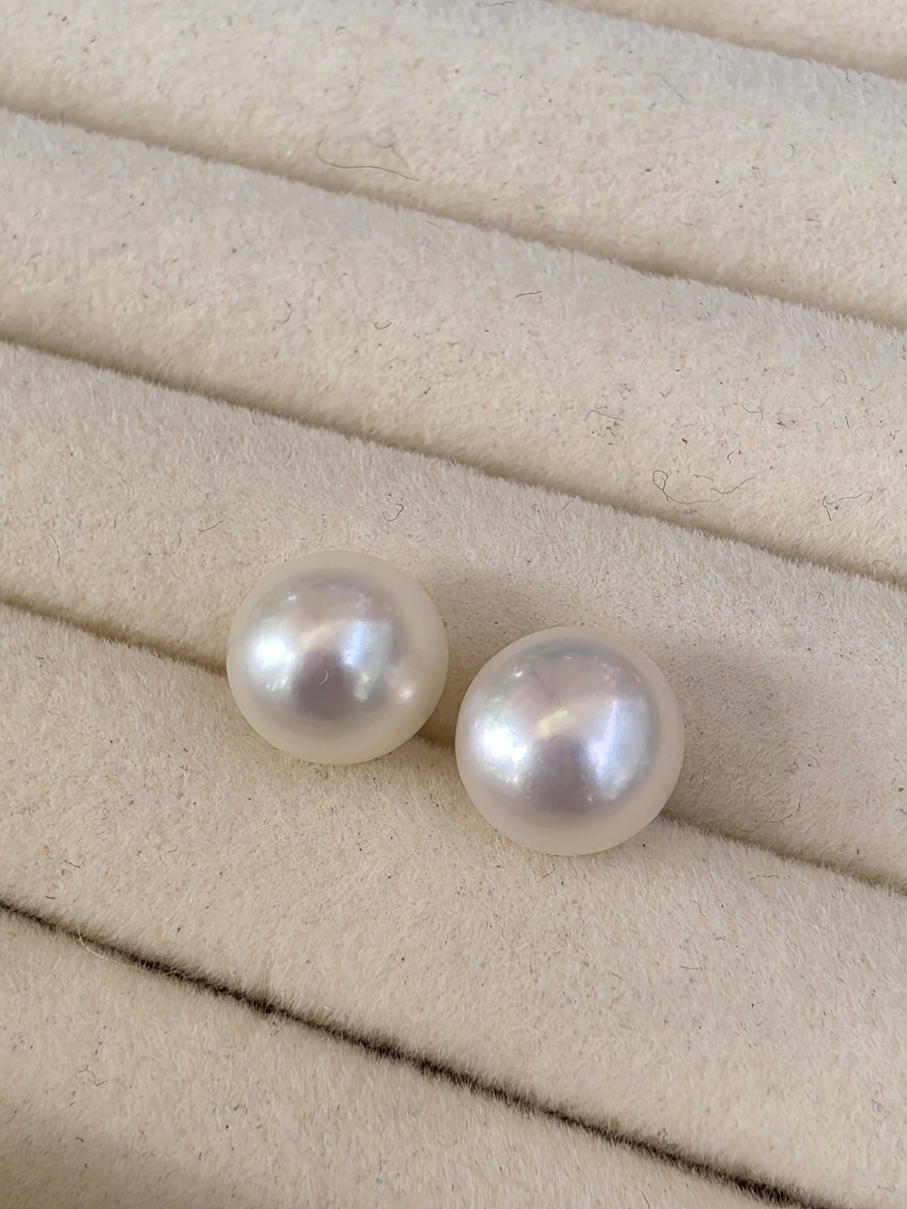 Classic White Pearl Stud Earrings 14K Gold Posts & Backings by PJS  • 2.37g